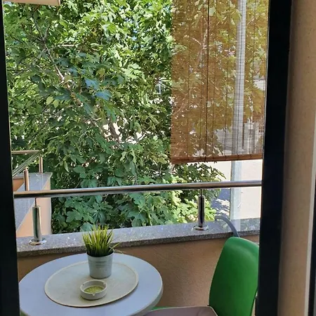 Apartmani Eterović * Baska Voda