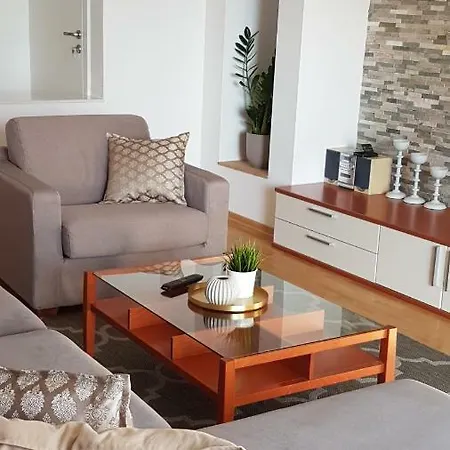 Apartmani Eterović *