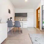 Apartmani Eterović * Baska Voda